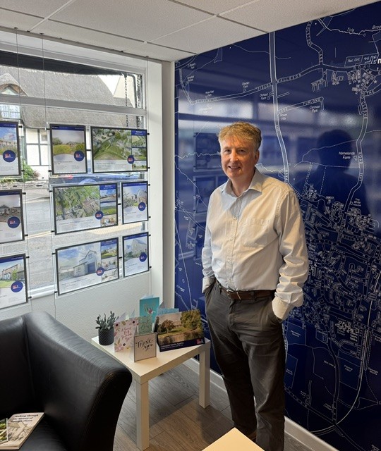 Cotswold Estate Agent